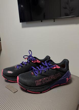 Кросівки under armour