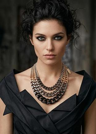 Масивне багатошарове кольє-ланцюг max mara жіноче сріблясте золотисте чорне брендова біжутерія вечірня стильна прикраса на шию, італія