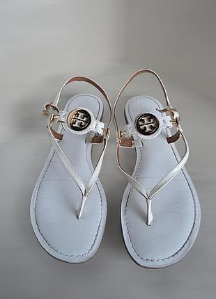 Кожаные сандалии-вьетнамки tory burch