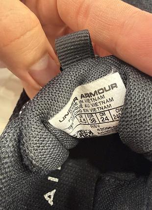 Кросівка under armour чорні 4