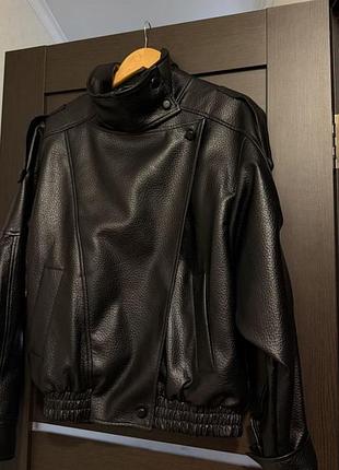 Куртка жіноча zara бомбер шкіряний чорний