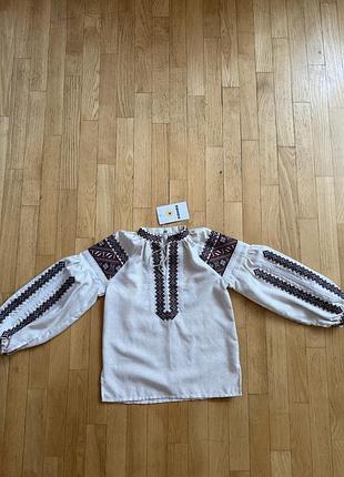 Вишиванка на дівченку