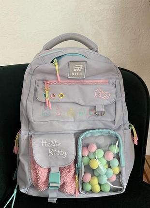 Шкільний рюкзак kite із серії hello kitty, в чудовому стані, гарний колір і дизайн, дуже зручний і вмісткий, має 2 відділення