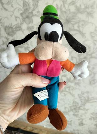 Игрушка гуффи. дисней