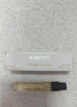 Мініатюрка  парфумованої води bybozo french kiss 2мл