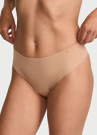 Безшовні трусики тонг victoria's secret