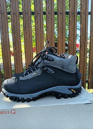 Мужские зимние ботинки merrell thermo 6 waterproof j82727
 не промокают
размер 46 длина стельки 28.5 см
состояние новых ( две прогулки)