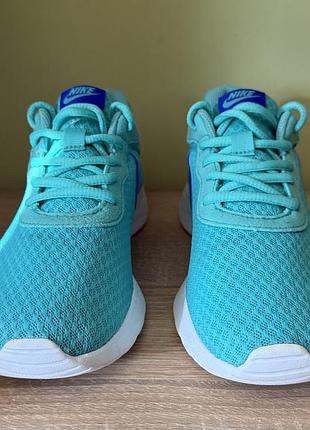 Кроссовки nike tanjun