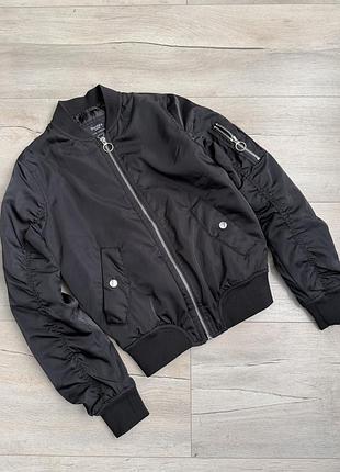 Куртка bershka xs