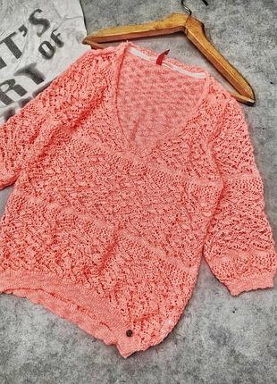 Яркая ажурная кофточка