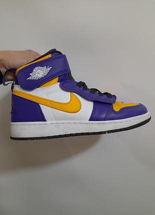 Жіночі шкіряні кросівки кеди nike air jordan 1 hi flyease "lakers" (dc7986-517)