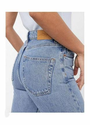 Женские классические джинсы модели kimomo high relaxed от бренда monki. голубые.