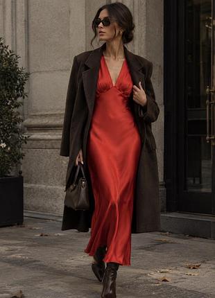 Червона. сатинова сукня максі zara