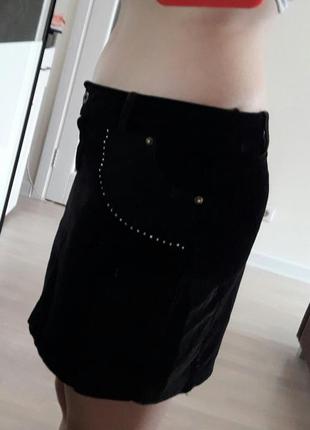 Набедренная черная вельветовая юбка new preview