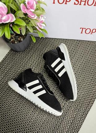 Оригінальні кросівки adidas дитячі 7