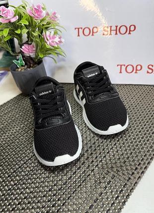 Оригінальні кросівки adidas дитячі 8