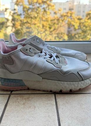 Продам кросівки adidas nightjoger