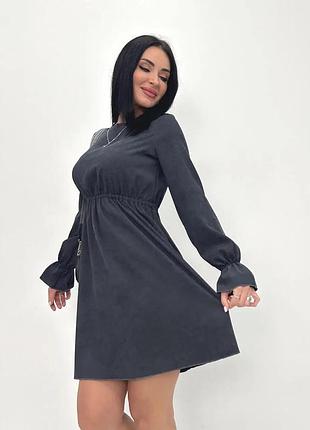 Вельветова сукня із завищеною талією
