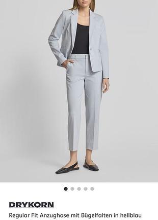 Брюки drykorn tailored fit вкорочені щільні