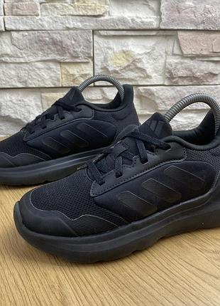Оригінальні кросівки  adidas tensaur run 3.0 j