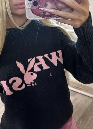 Светр жіночий playboy чорний з рожевим логотипом