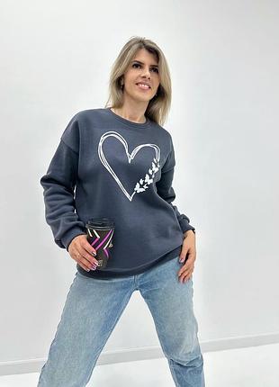 Світшот жіночий утеплений heart графітовий з принтом
