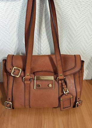 Prada шкіряна жіноча сумка