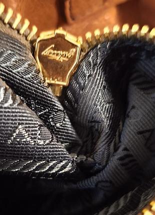Prada шкіряна жіноча сумка 8