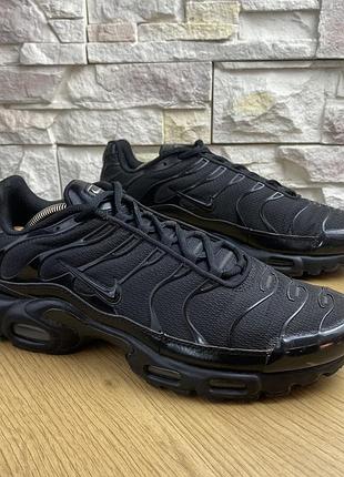 Оригінальні кросівки  nike tn air max plus "triple black" 2