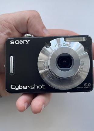 Вінтажна камера 2000х компактний y2k фотоапарат sony cyber-shot dsc-w50 carl zeiss