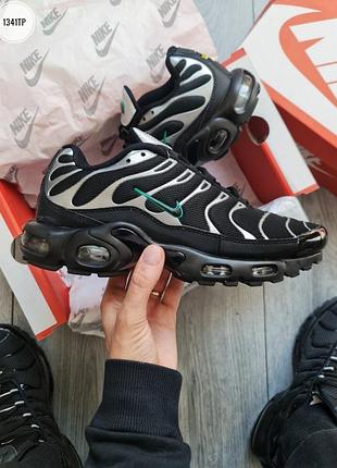 Nike air max plus tn black silver green 3