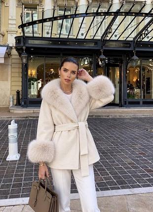 Пальто з поясом max mara🤍 натуральне хутро естетичне жіноче