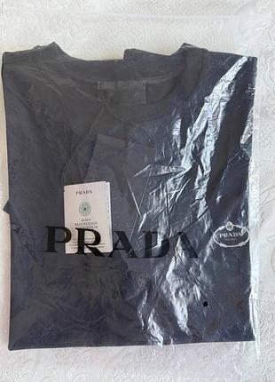 Футболка чоловіча prada чорна
