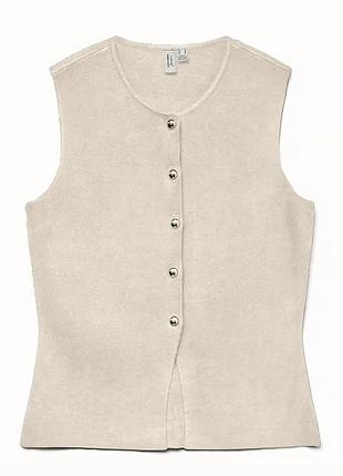 Жіночий молочний приталений жилет vero moda