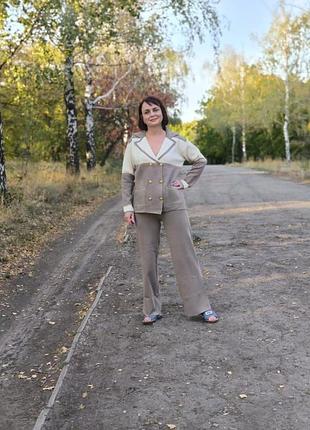 Женский костюм 8