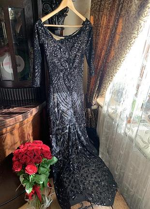 Шикарна сукня вечірня вишита оригінальна облягаюча dolce gabbana