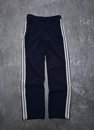 Брюки hugo (hugo boss) с лампасами / темно-синие брюки hugo haraya (casual / smart casual / office)