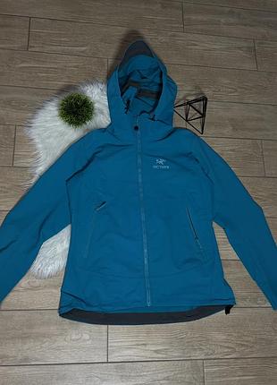 Жіноча куртка вітровка arcteryx l gamma lt hoodie