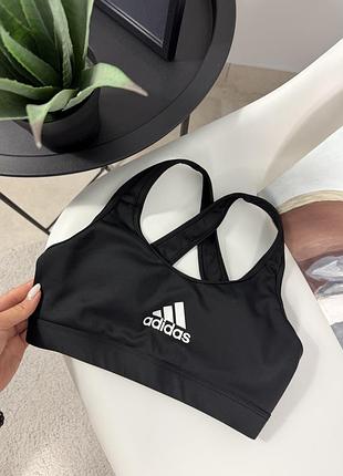 Топ від adidas