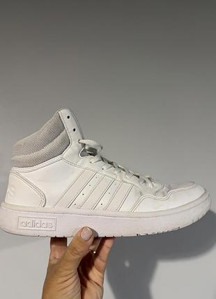 Кросівки чоловічі adidas білі 42 розмір