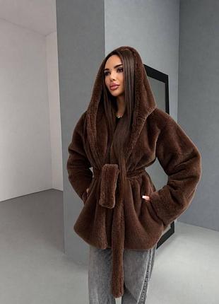 Крутезна еко шубка з капюшоном