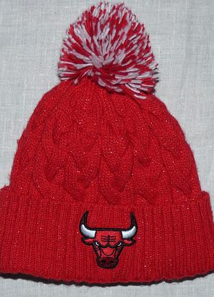 Крута жіноча зимова шапка new era nba chicago bulls