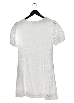 Біла сукнч міні з прошви primark 2