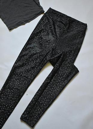 Интересные черные лосины в принт shein xs