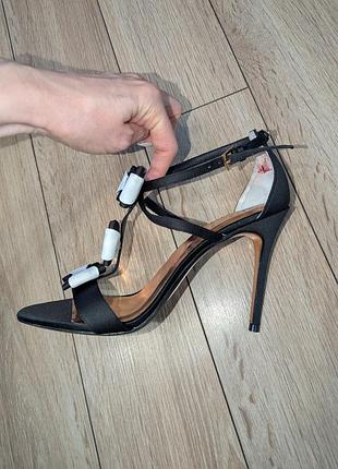 Новые босоножки с бантиками ted baker 3