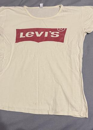 Футболка жіноча levi’s з написом, молочна