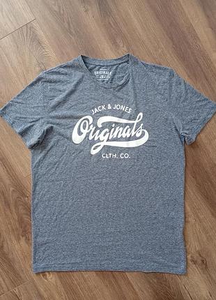 Брендова футболка jack& jones.