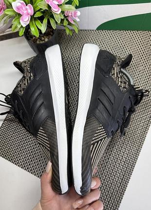 Оригінальні кросівки adidas 6