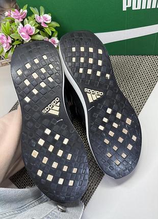 Оригінальні кросівки adidas 9
