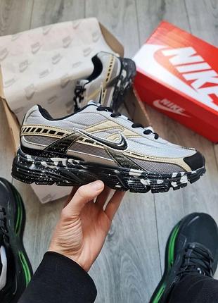 Nike initiator grey/black 3